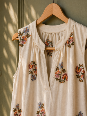 Vestido Mafalda bordado punto cruz