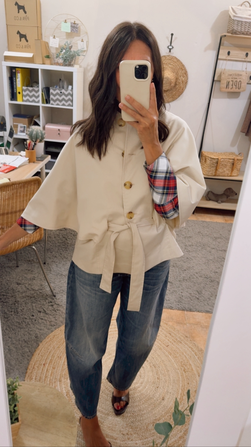 Gabardina Lolita Beige (preventa con envío 14-20 Octubre) - Imagen 3