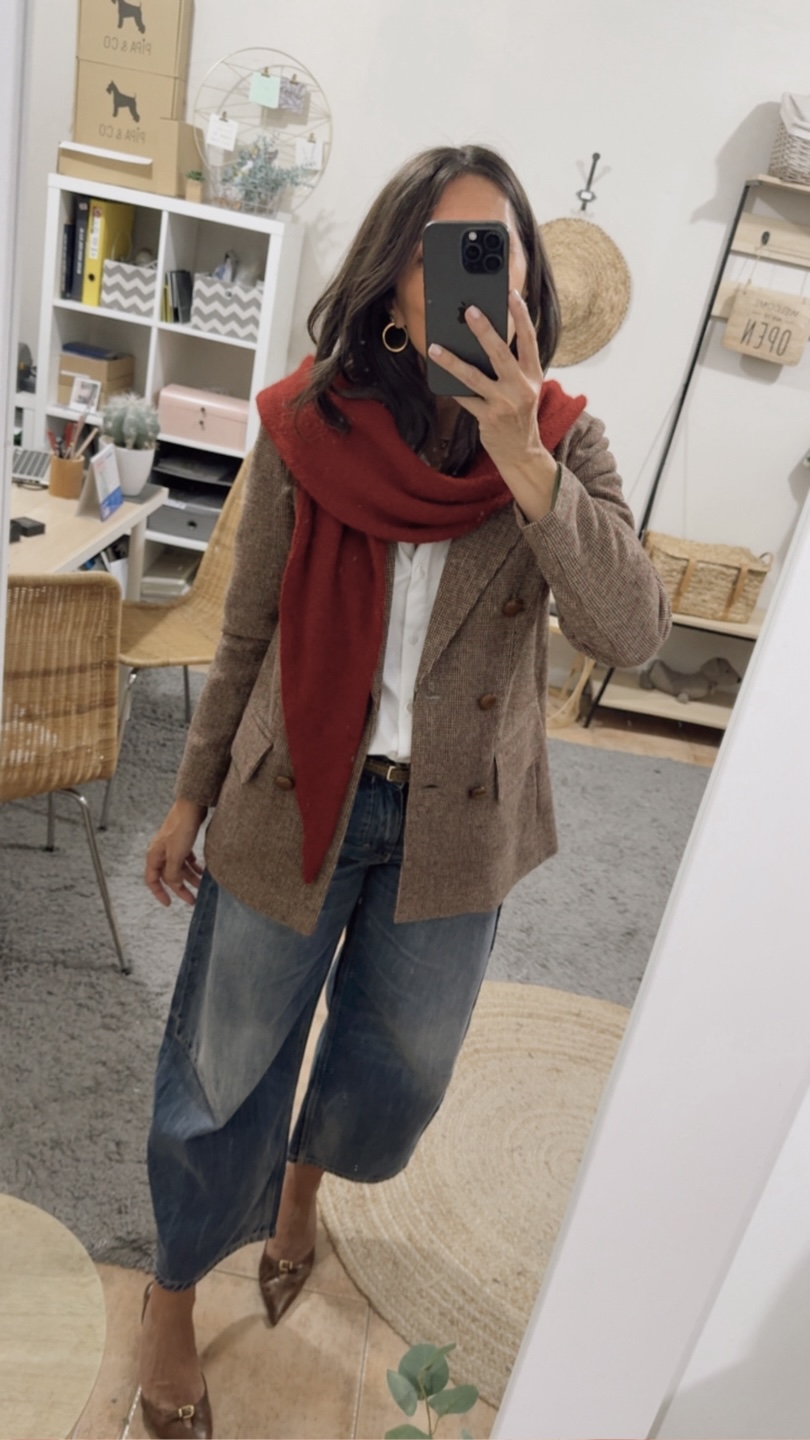 Bufanda/ Bandana Frida guinda (preventa con envío 16-20 Nov.) - Imagen 6