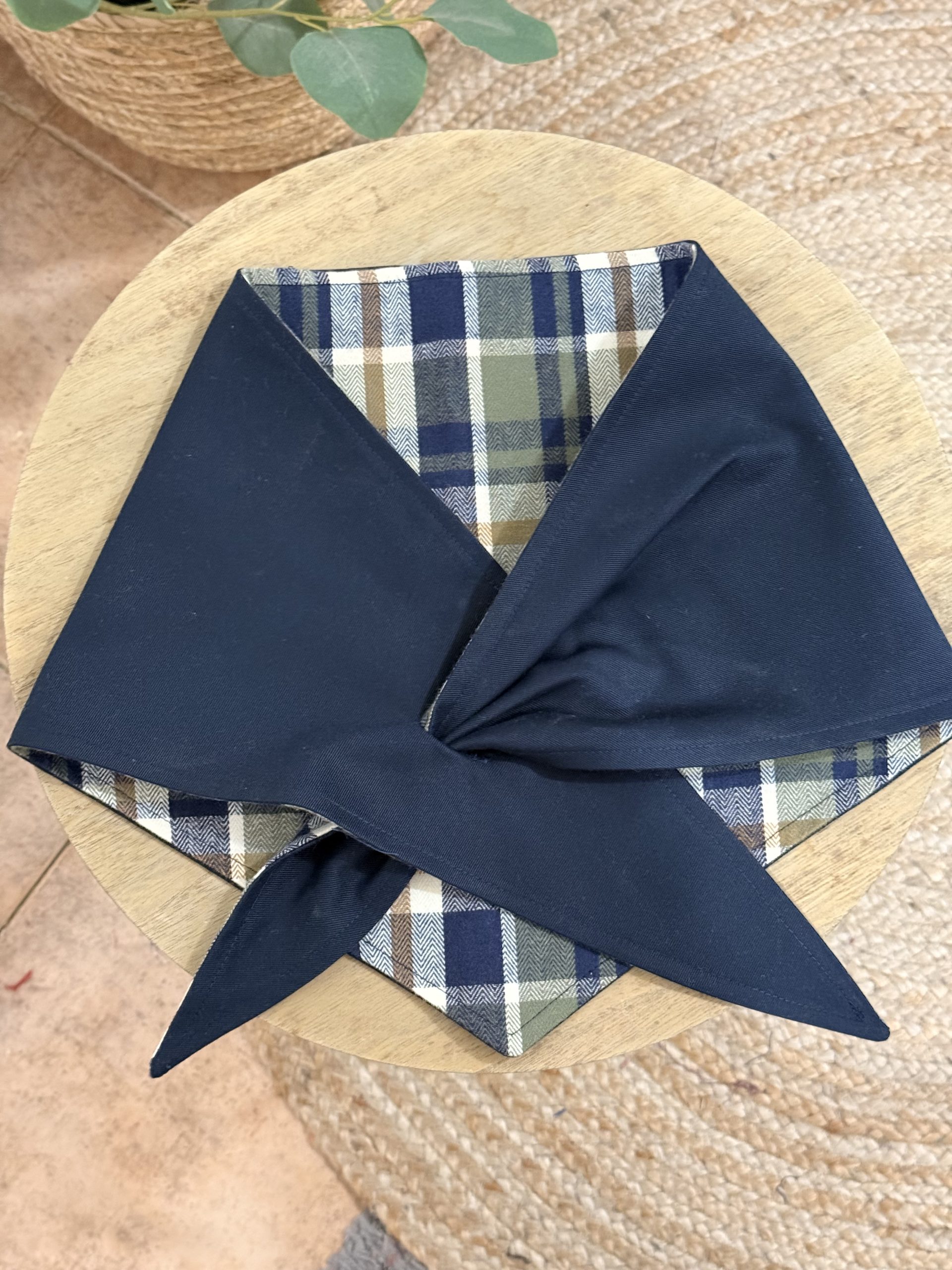 Bandana/pañuelo Petra marino (prev. con envío 29 Oct-3 Nov)